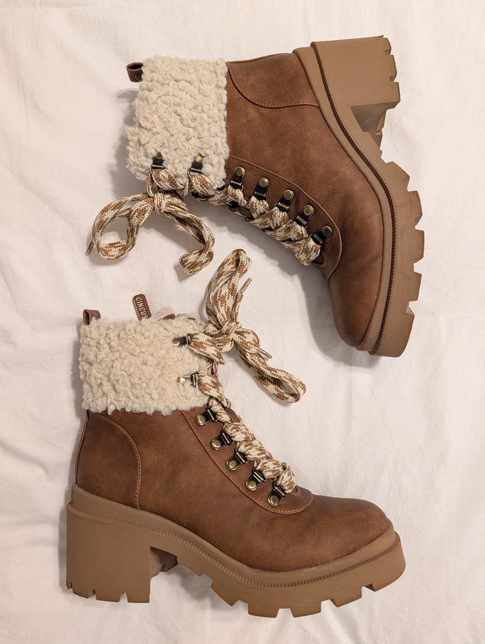 Circus By Sam Edelman Sambert Vegan Lace-up Ankle Boots Sherpa Chunky Sole